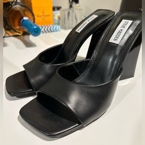 Steve Madden Sandals